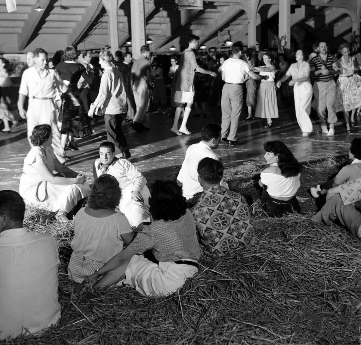 What Bangkok, Thailand looked like in the 1950s Through These Fascinating Vintage Photos