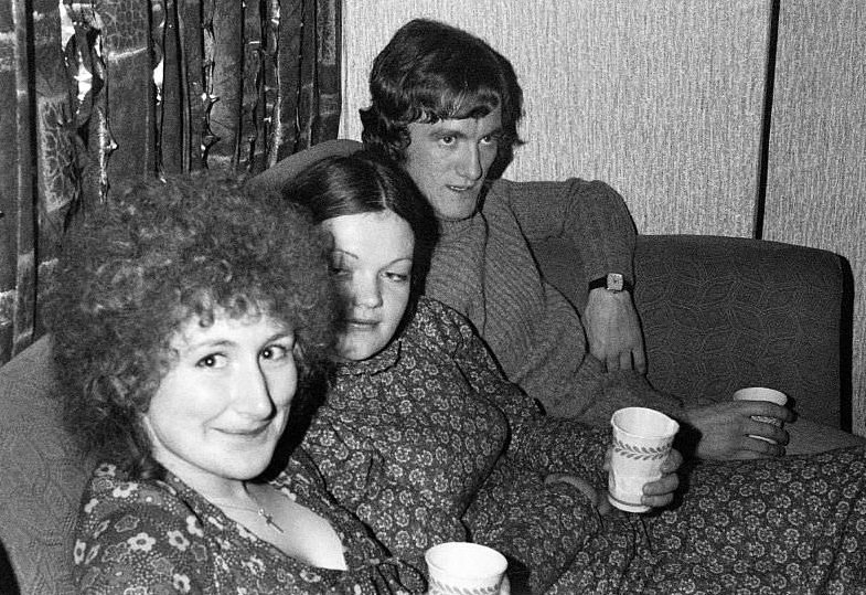 Fabulous Photos of Students Partying in Belfast, 1970