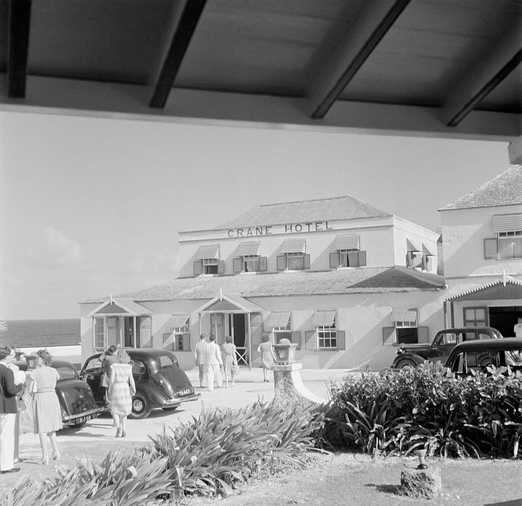 Guest arrive to the Crane Hotel in Bridgetown, 1940