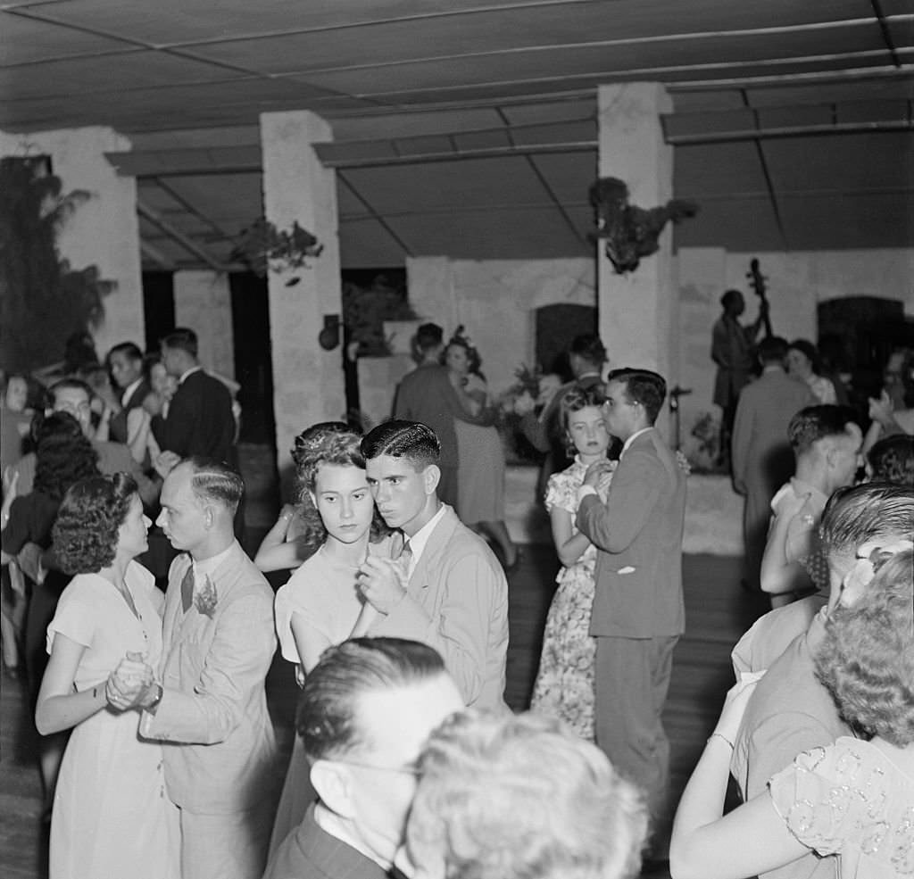 A view of a night club as patrons dance in Bridgetown, 1946