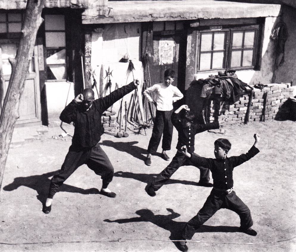 Fascinating Historical Photos of China in the 1930s that Offer a Glimpse into Everyday Life