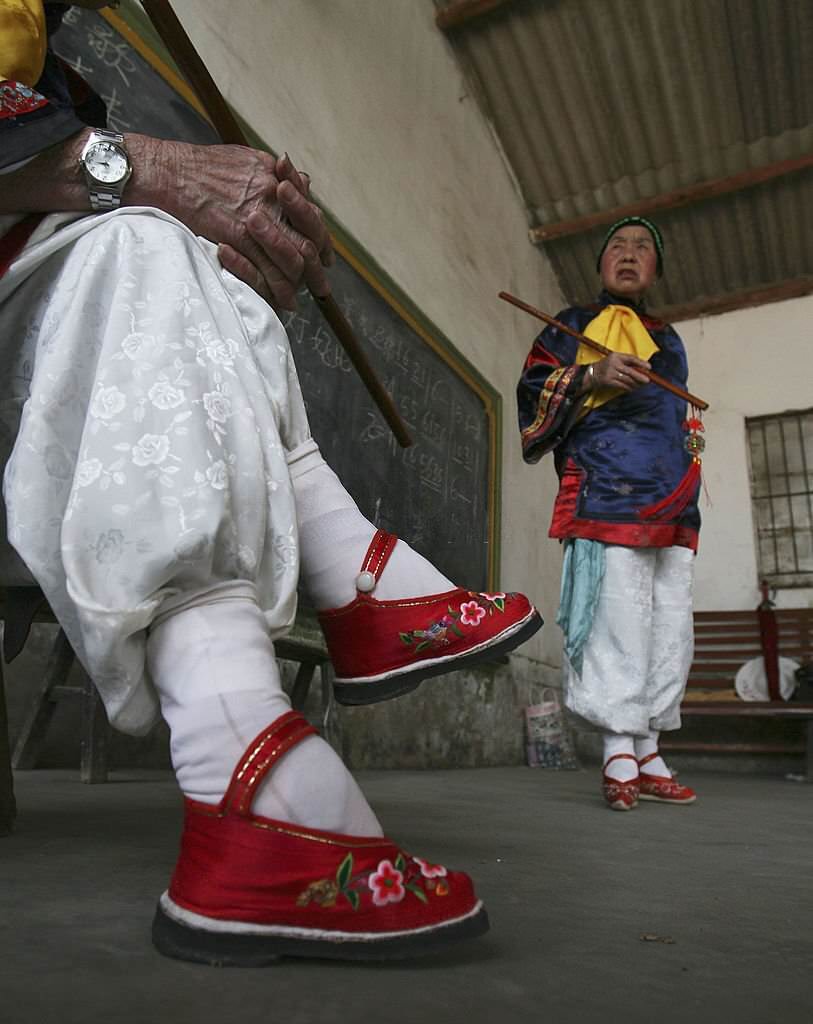 Bound Feet Chinese Women.