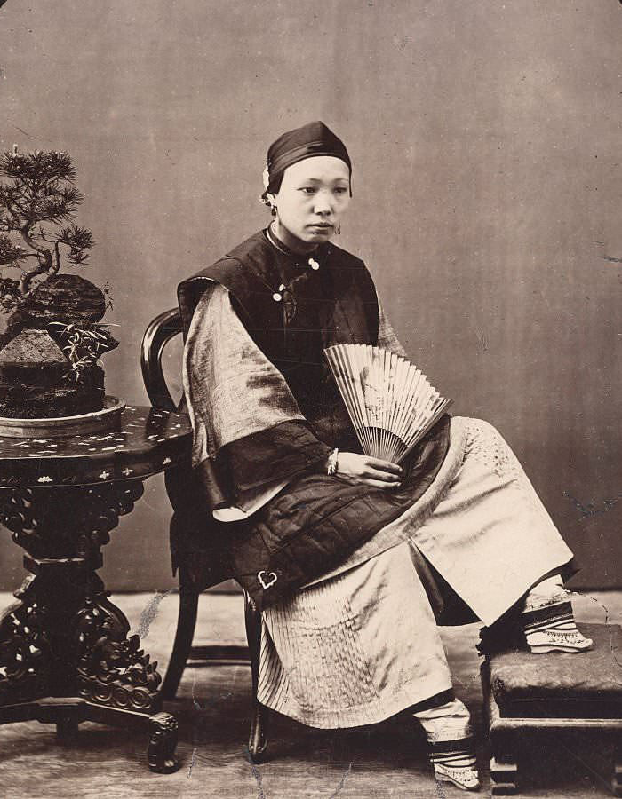 Unbandaged bound feet of a Chinese woman.