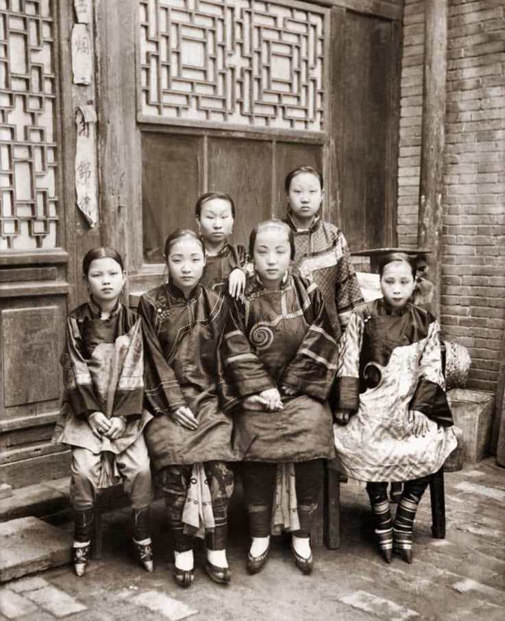Young Chinese Girls with bound feet.