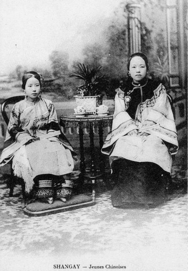 Bound Feet: Horrible Body Modification that Chinese Women Practiced for One Thousand years