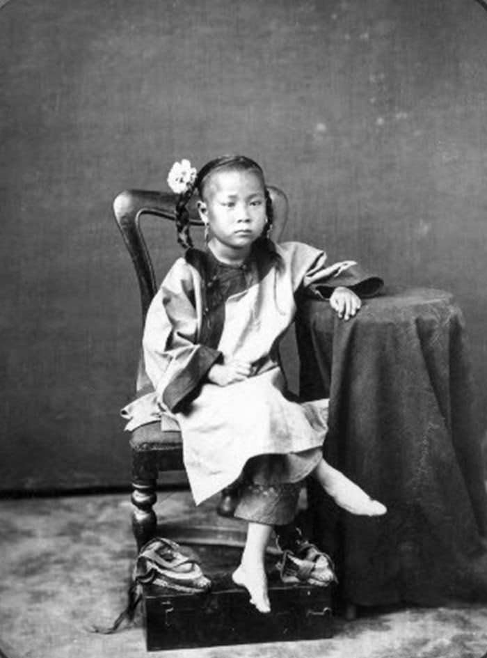 Bound Feet: Horrible Body Modification that Chinese Women Practiced for One Thousand years