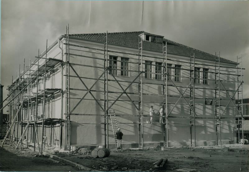 New office building, 1951