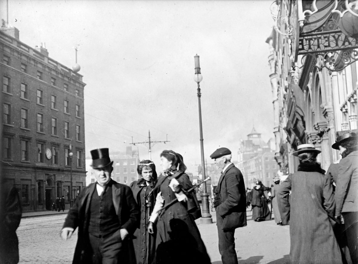 Everyday Life in Dublin, Ireland at the Turn of the 20th Century