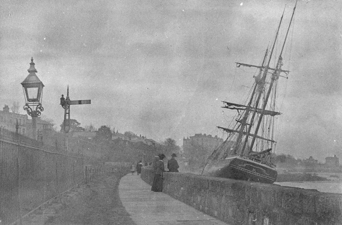 Everyday Life in Dublin, Ireland at the Turn of the 20th Century