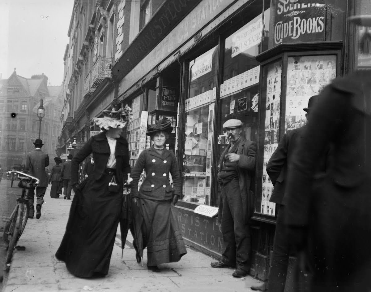 Everyday Life in Dublin, Ireland at the Turn of the 20th Century