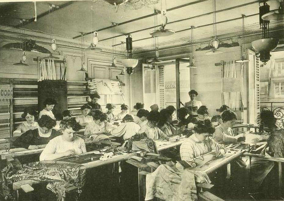 Edwardian Paris Fashion Houses: Stunning Photos of Beautiful Ladies in Tailor Stores in the 1910s