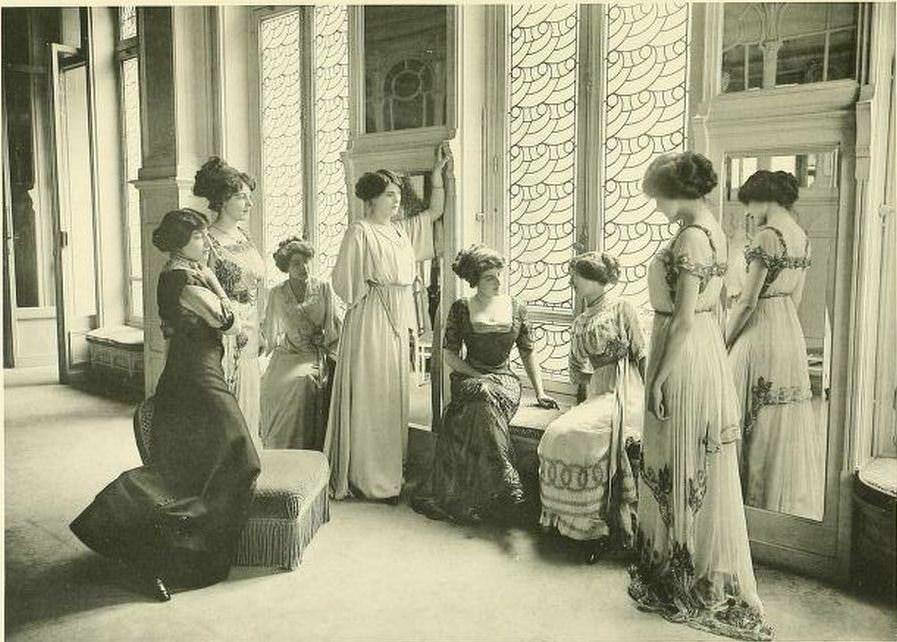 Edwardian Paris Fashion Houses: Stunning Photos of Beautiful Ladies in Tailor Stores in the 1910s