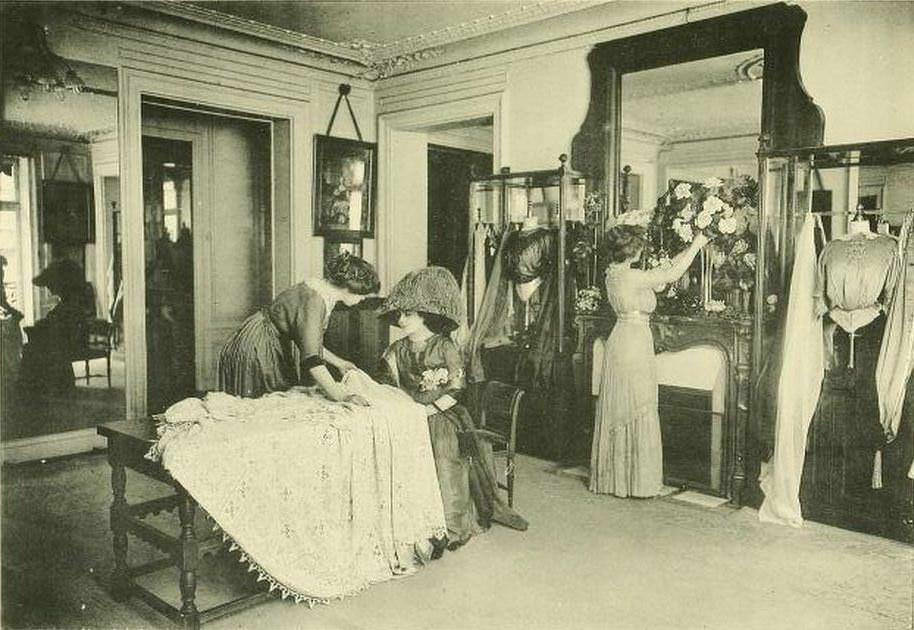 Edwardian Paris Fashion Houses: Stunning Photos of Beautiful Ladies in Tailor Stores in the 1910s