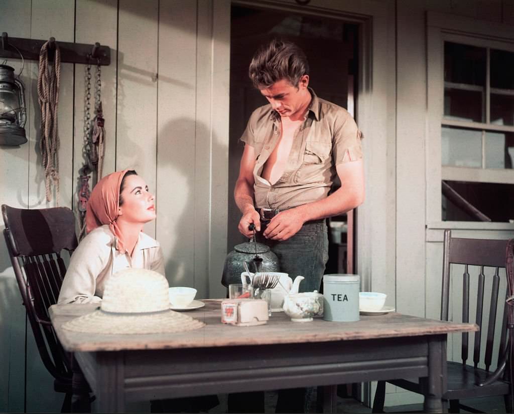 Elizabeth Taylor and James Dean in the 1955 film Giant
