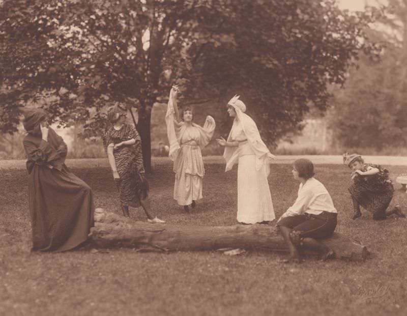 The Girton School upper and lower schools 1914 performance of "Sanctuary