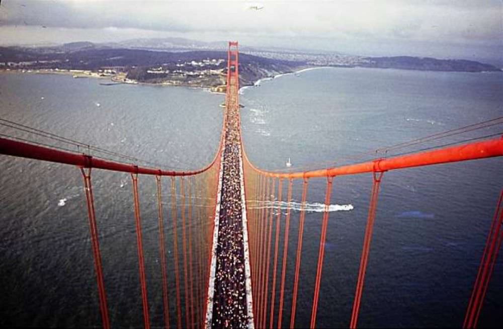 When Thousands of People Flattened Golden Gate Bridge on its 50th Anniversary Celebration, 1987