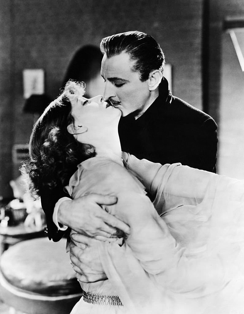 Greta Garbo and John Barrymore in love scene from 'Grand Hotel', 1932