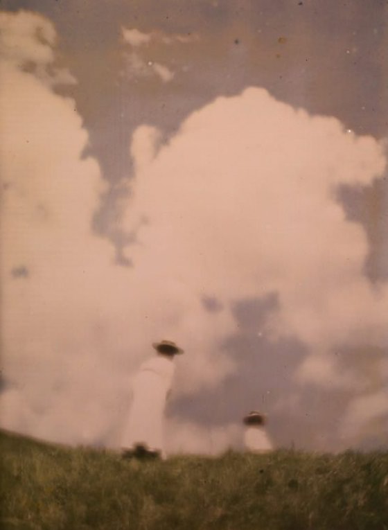 Ethereal and Dreamlike Autochrome Photography of Heinrich Kühn from the 1900s