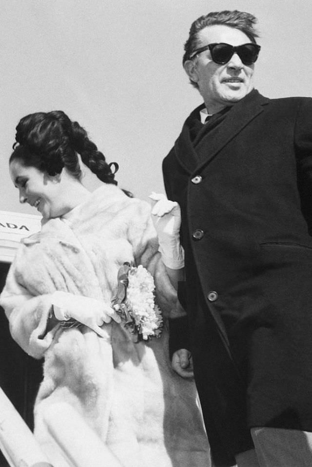 In 1964, Elizabeth Taylor and husband number five, Cleopatra co-star Richard Burton, spent their honeymoon in Toronto