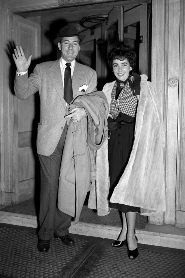In 1952, Elizabeth Taylor spent her second honeymoon in Paris, as well.