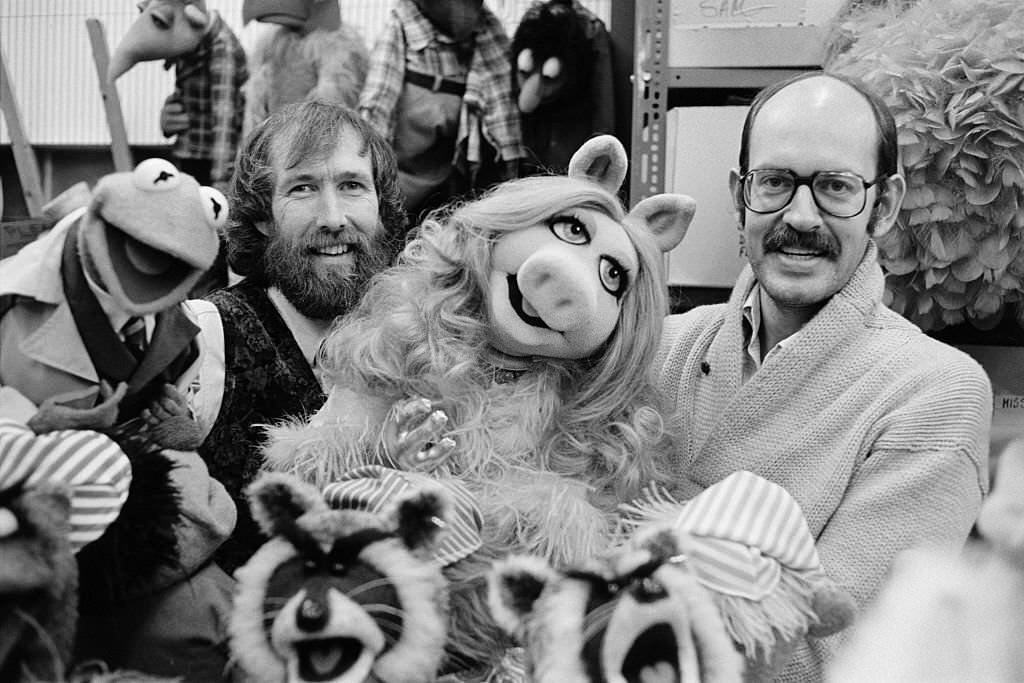 The creators of the Muppet Show, Jim Henson and Frank Oz, with the main characters Kermit the Frog and Miss Piggy.