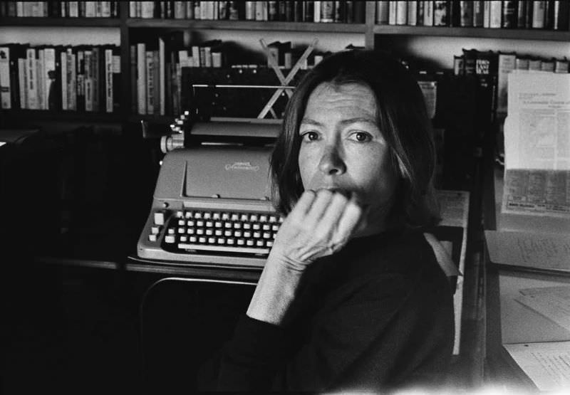 Joan Didion: Life Story and Fabulous Photos of the Legendary American Writer