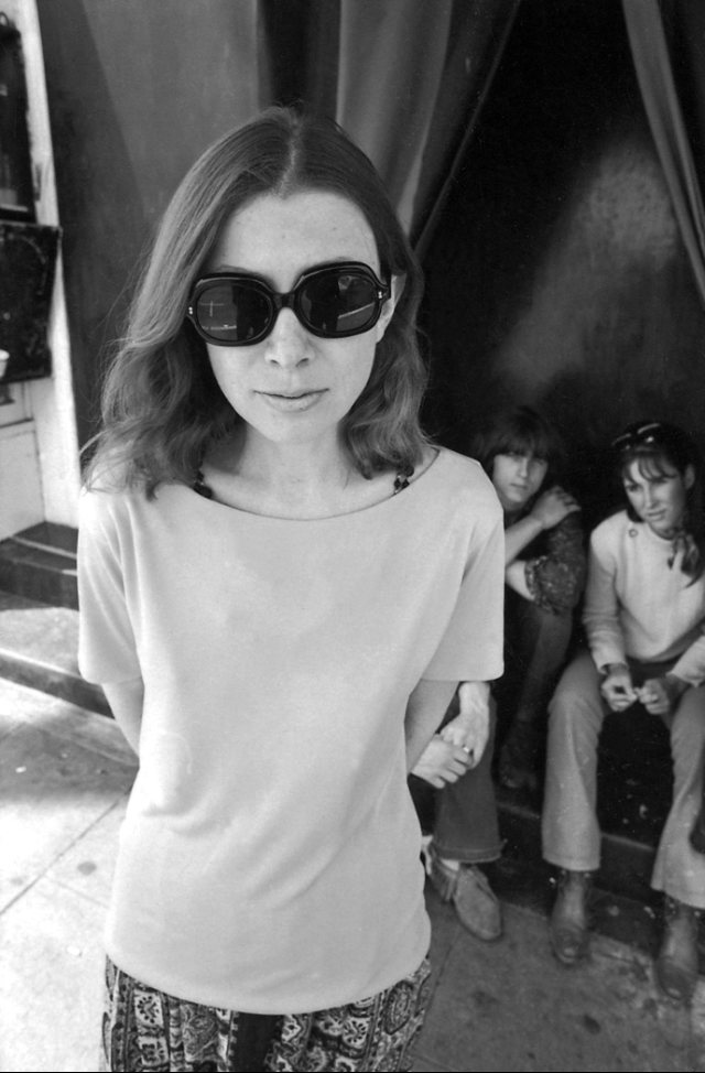 Joan Didion: Life Story and Fabulous Photos of the Legendary American Writer