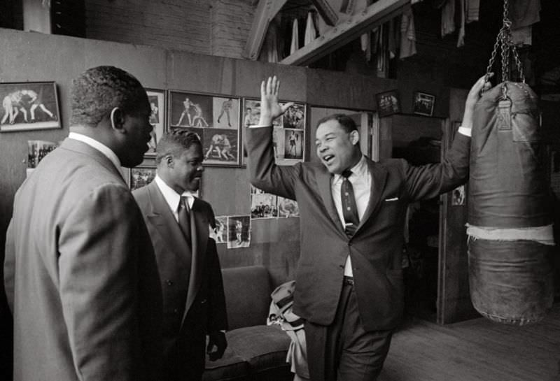 Joe Louis at gym, 1954.