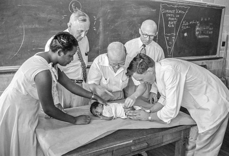 Polio vaccine, Montgomery, 1953.