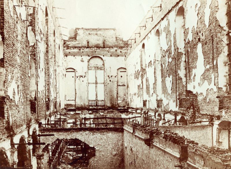 Library wing gutted, Leuven, August 1914
