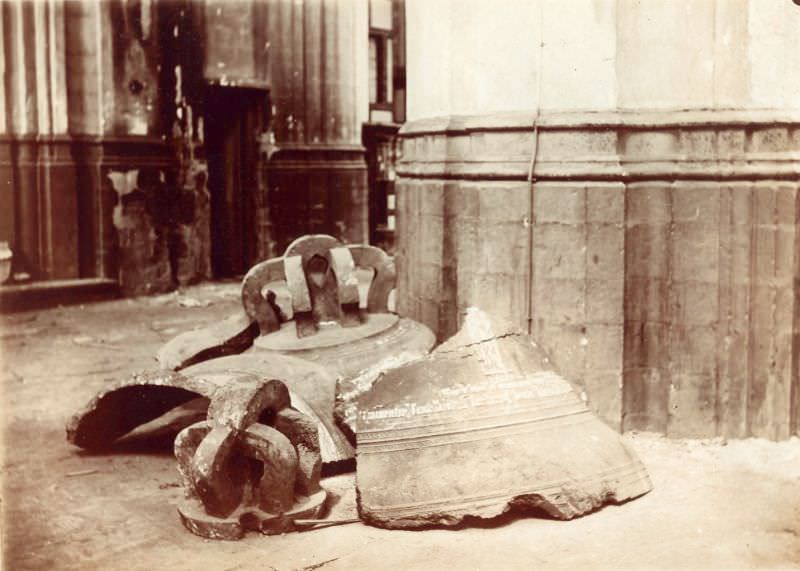 St-Pieterskerk shattered bell, Leuven, August 1914