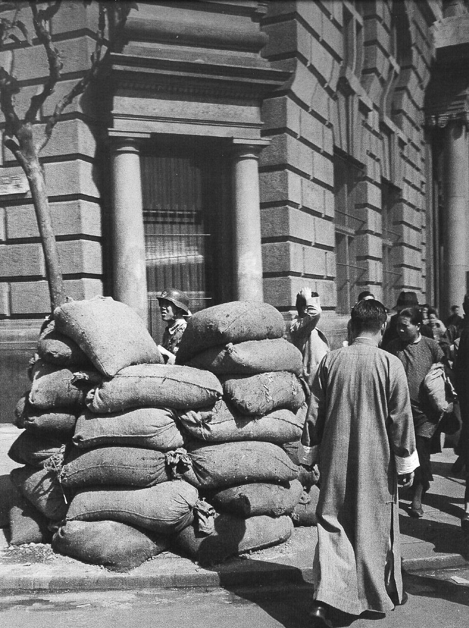 China's Last Days: Fascinating Photos of Life in Shanghai from 1947-1949 by Jack Birns