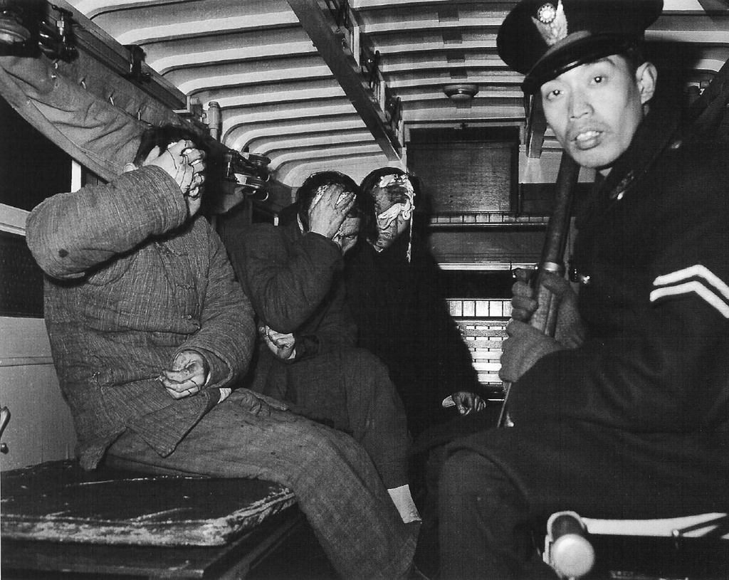 China's Last Days: Fascinating Photos of Life in Shanghai from 1947-1949 by Jack Birns