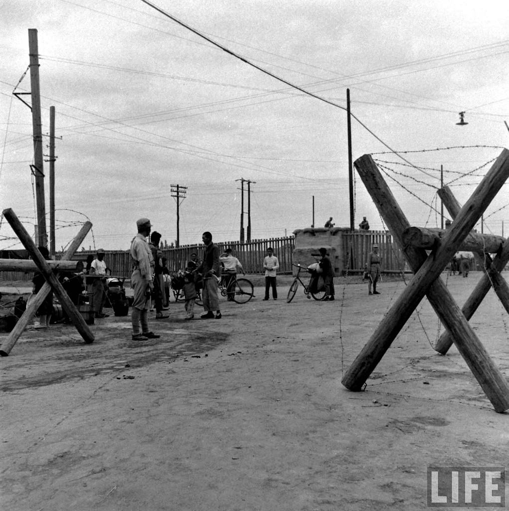 China's Last Days: Fascinating Photos of Life in Shanghai from 1947-1949 by Jack Birns