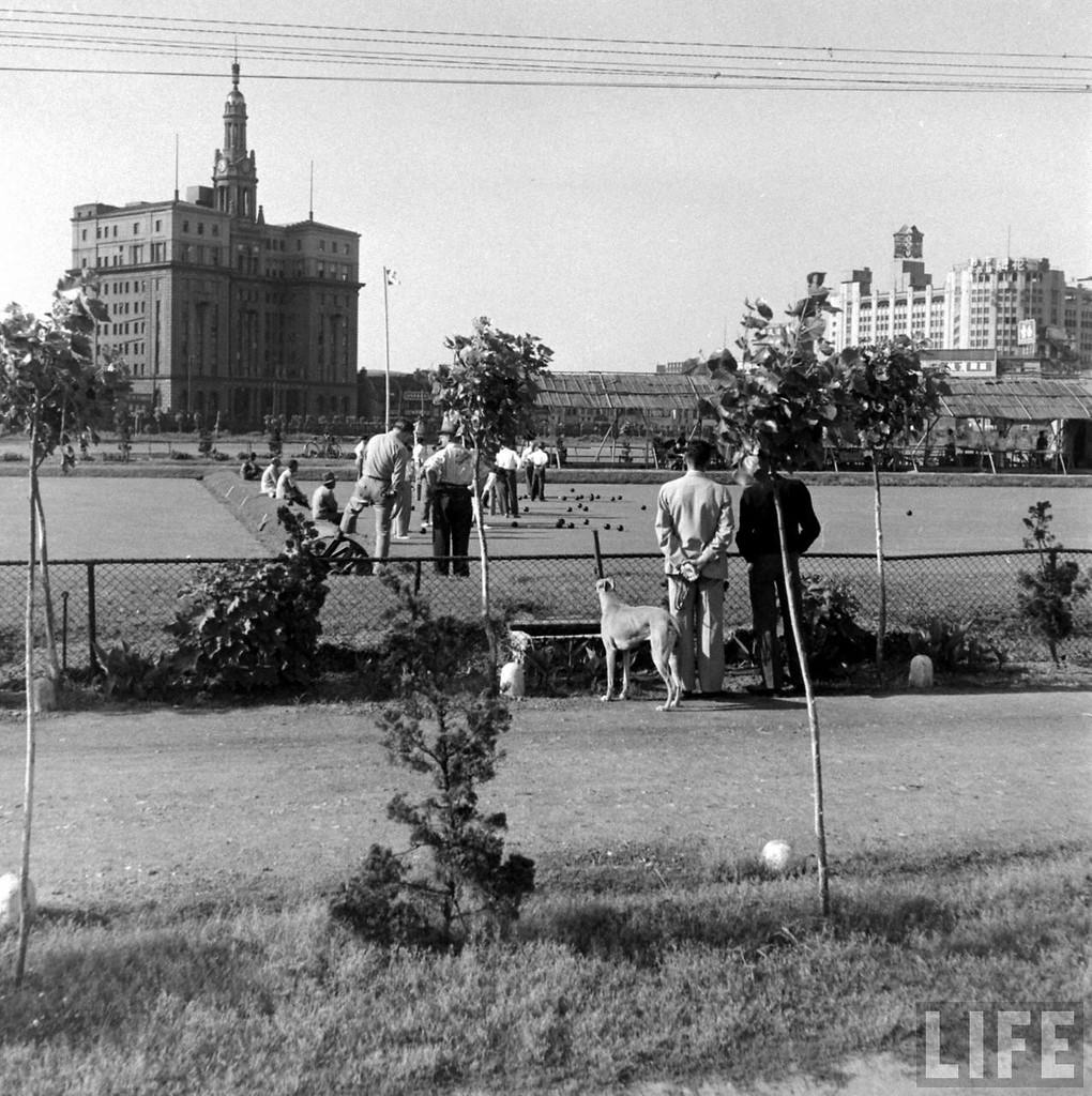 China's Last Days: Fascinating Photos of Life in Shanghai from 1947-1949 by Jack Birns