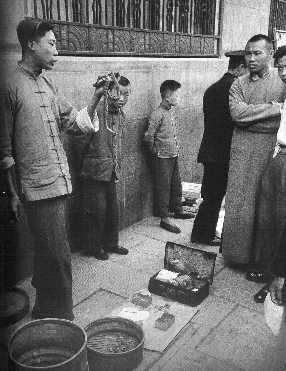 China's Last Days: Fascinating Photos of Life in Shanghai from 1947-1949 by Jack Birns