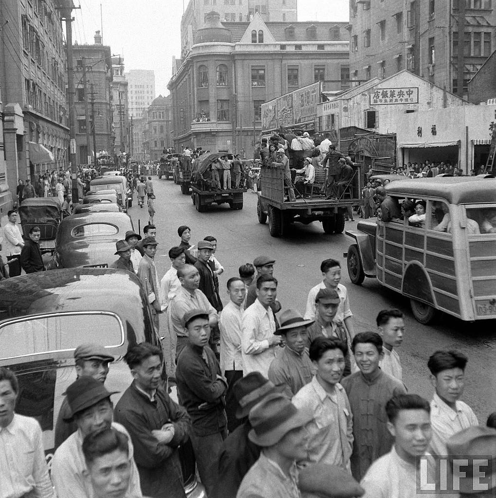 China's Last Days: Fascinating Photos of Life in Shanghai from 1947-1949 by Jack Birns