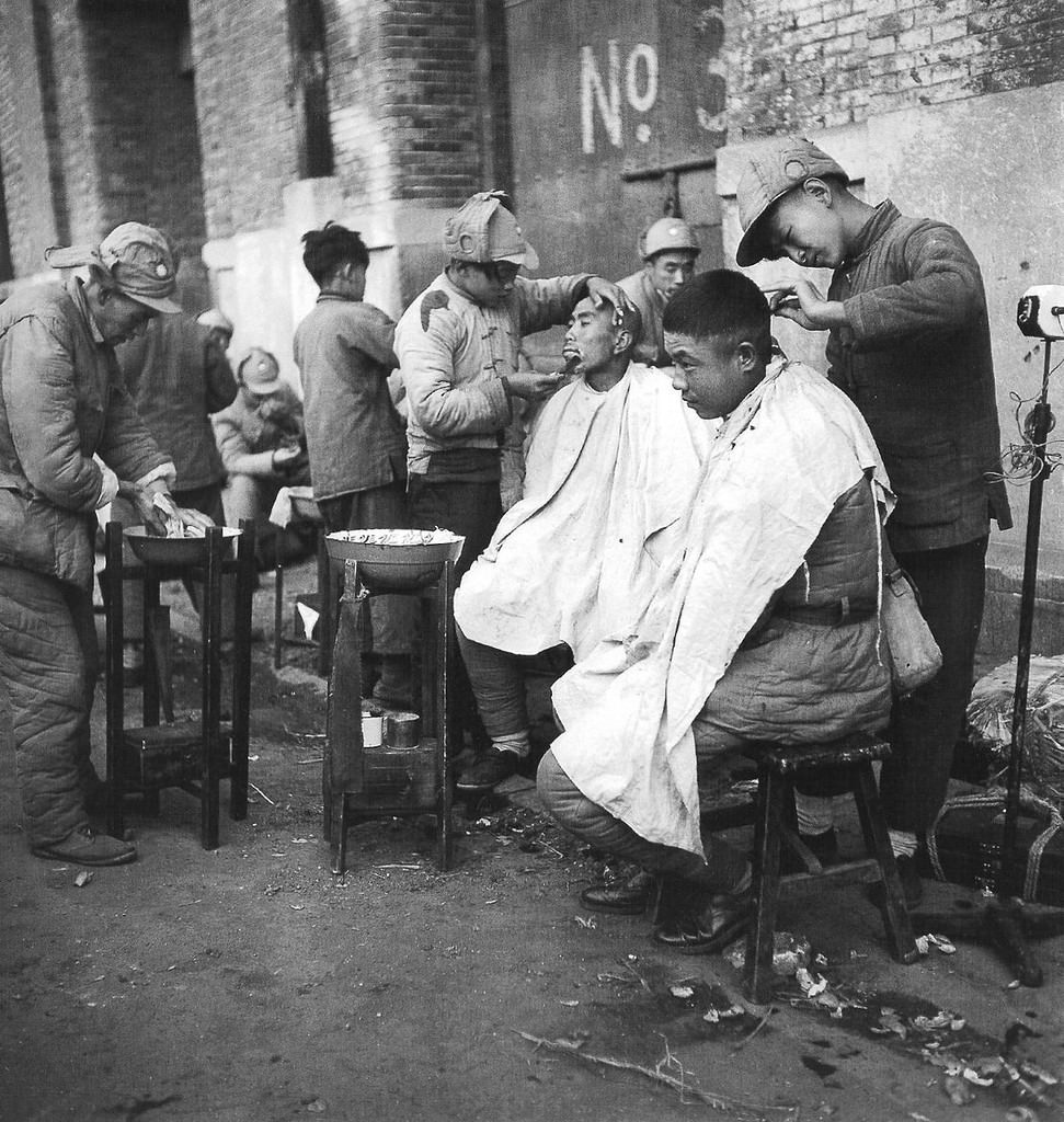 China's Last Days: Fascinating Photos of Life in Shanghai from 1947-1949 by Jack Birns