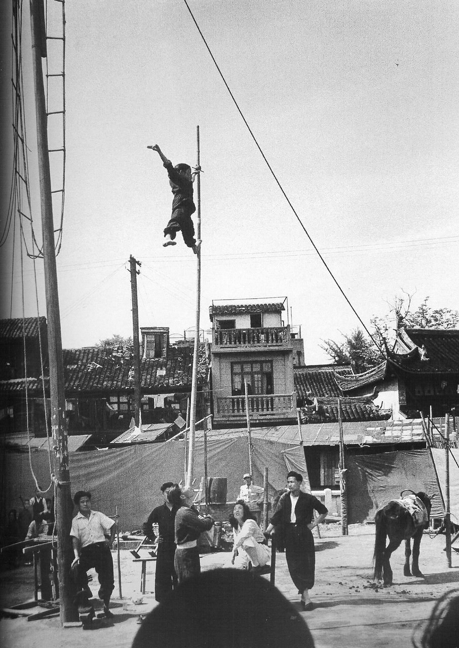 China's Last Days: Fascinating Photos of Life in Shanghai from 1947-1949 by Jack Birns