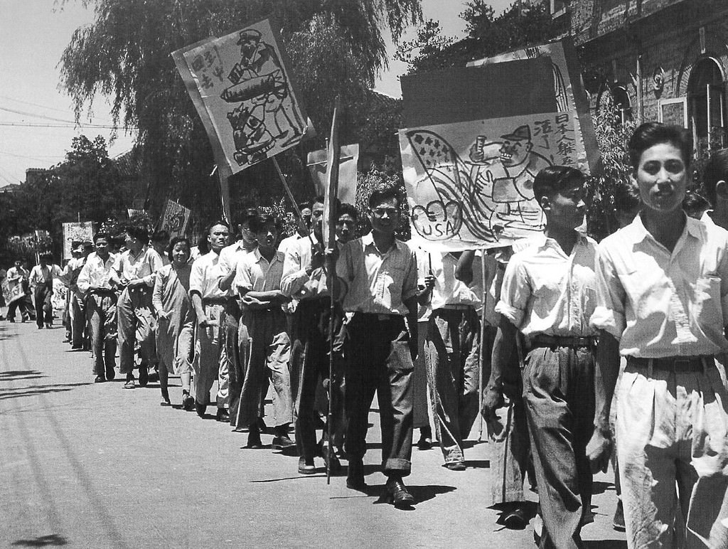 China's Last Days: Fascinating Photos of Life in Shanghai from 1947-1949 by Jack Birns