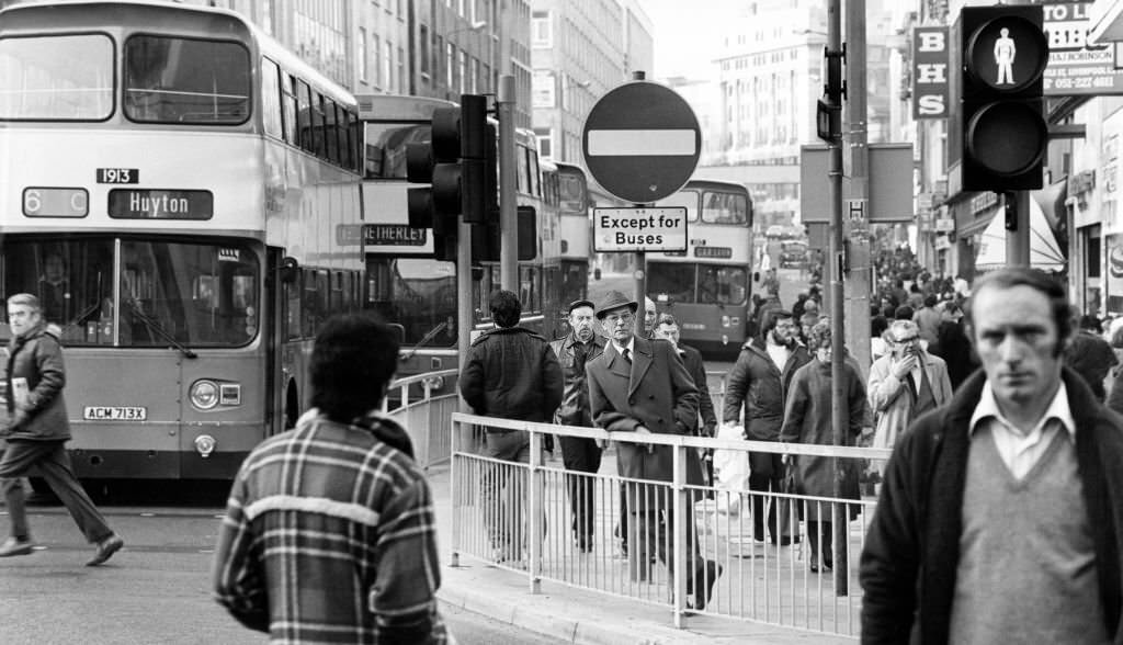 Chapel Street, Liverpool, 6th December 1983.