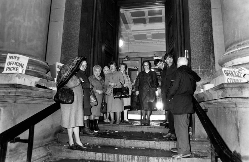 A NUPE Picket at the Municipal Buildings, Dale Street, Liverpool, Merseyside, 4th December 1985.