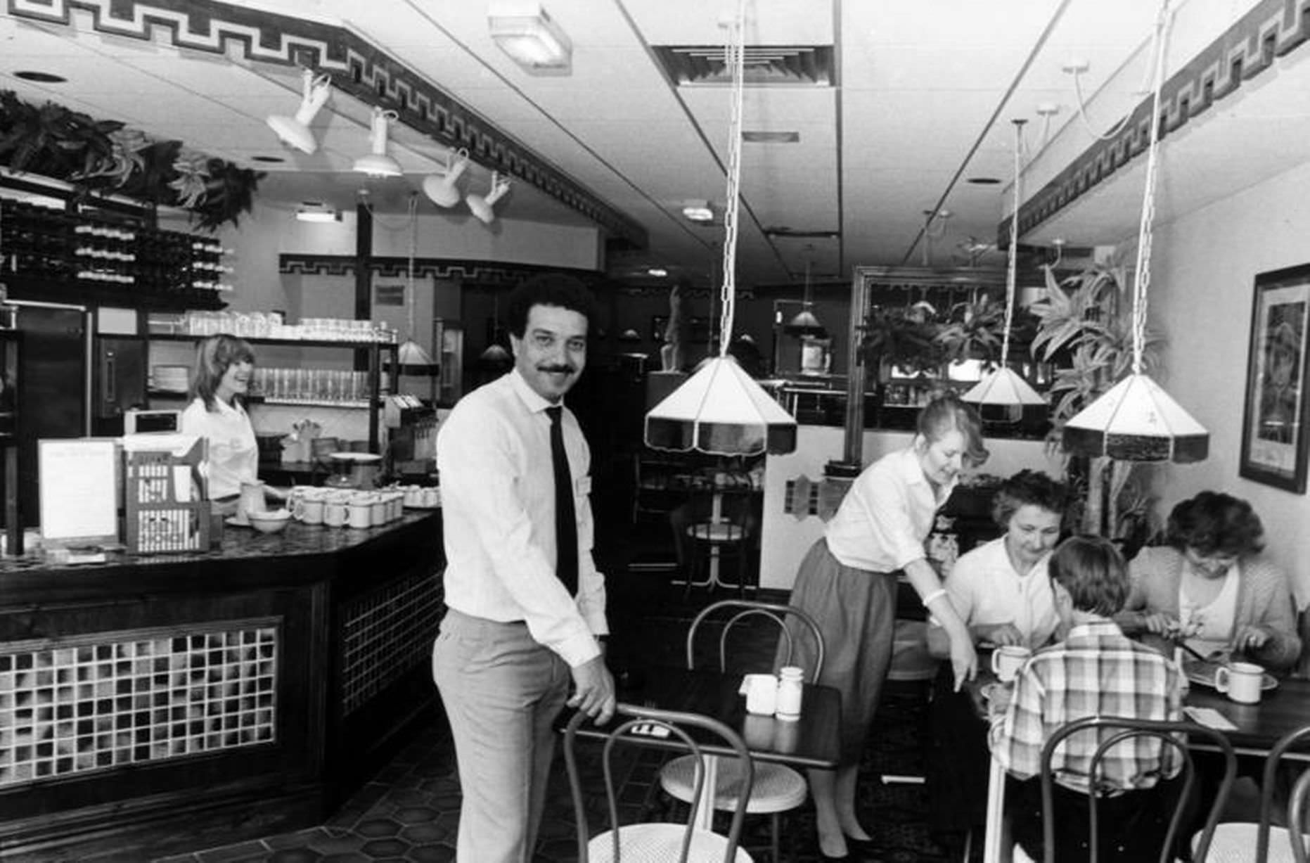 Pizzaland Restaurant, Lime Street, Liverpool, 7th June 1984.