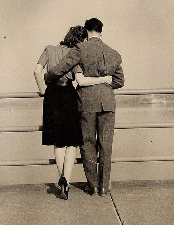 Beautiful Vintage Photos of Lovely Couples from the 1940s