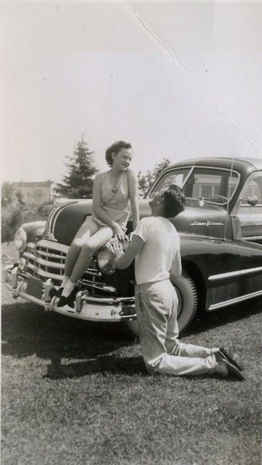 Beautiful Vintage Photos of Lovely Couples from the 1940s