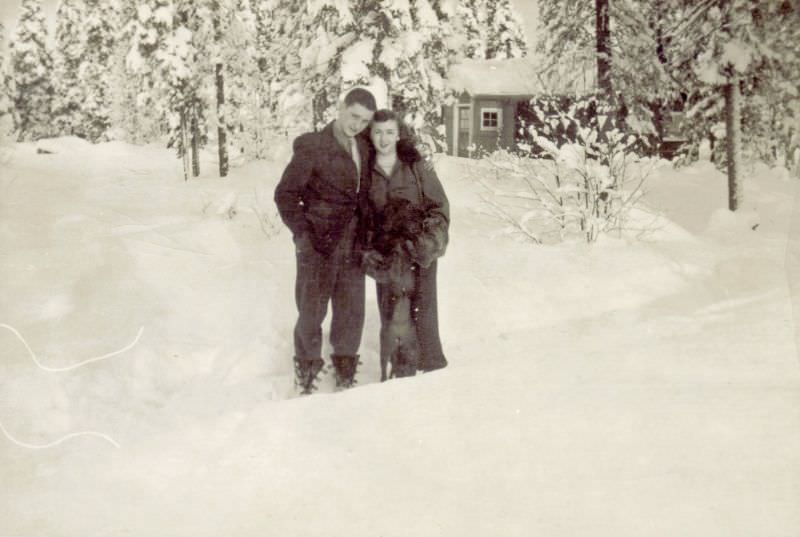 Beautiful Vintage Photos of Lovely Couples from the 1940s