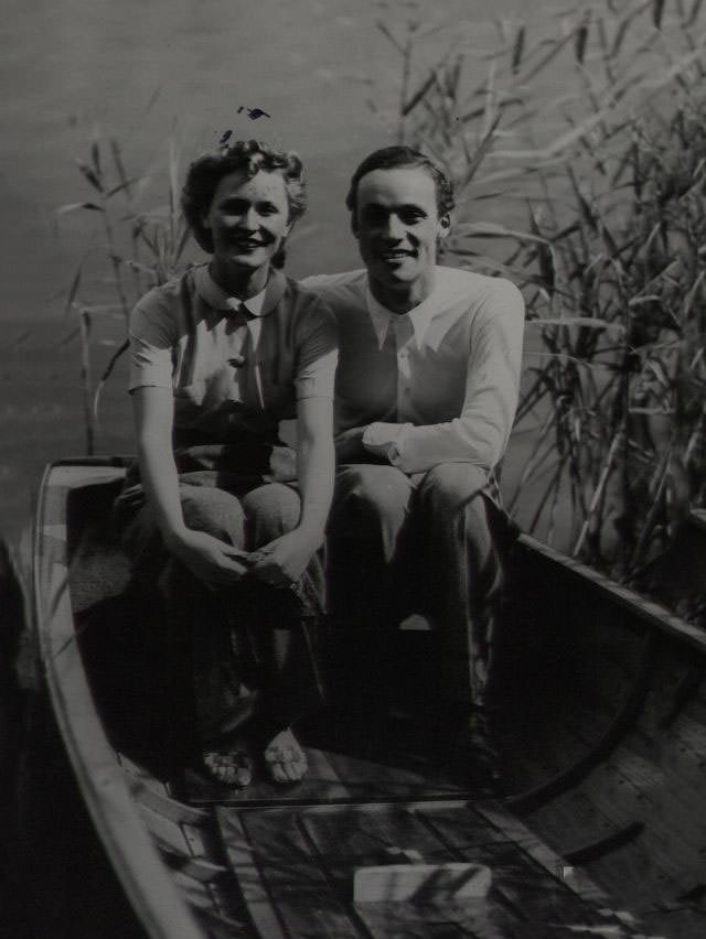 Beautiful Vintage Photos of Lovely Couples from the 1940s