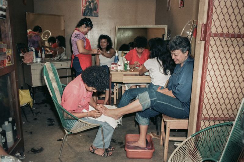 Beauty parlor in El Mercado Oriental, Central Managua, Nicaragua, 1985
