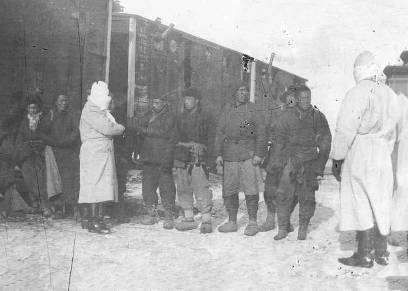 Daily inspection of contacts at quarantine, Fuchiatien