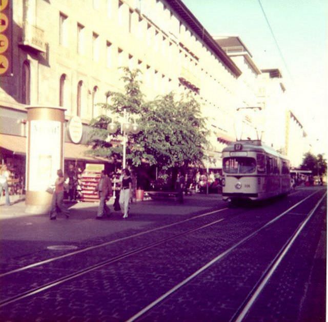 Cafe Kiemle, the Planken, 1975